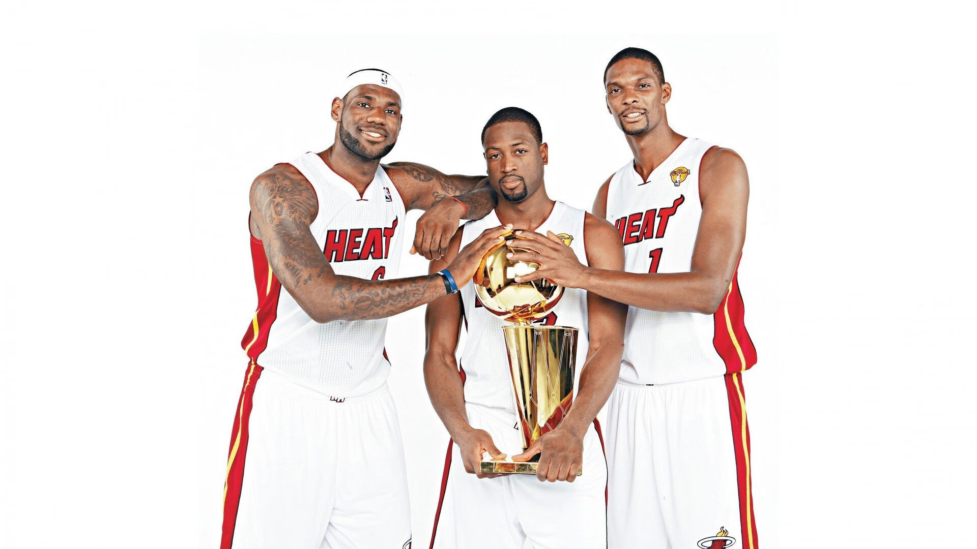 塔图姆关键时刻显英雄本色，领军美国队力挽狂澜夺胜利，塔图姆关键时刻力挽狂澜，领军美国队夺取胜利