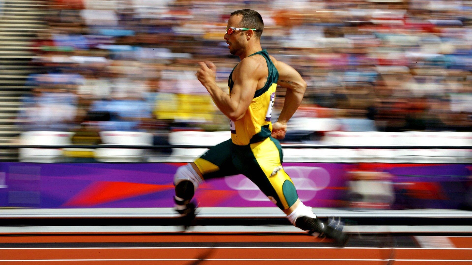 C罗十二赛季传奇再续，诺坎普掌声献给昔日对手，十二季传奇续写，诺坎普掌声致敬C罗